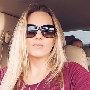 Meet your Posher, Bailey